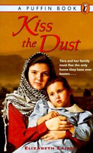 Kiss the Dust: Book by Elizabeth Laird