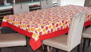 Buy Lushomes 12 Seater Basic Printed Table Cloth online