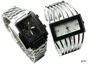 Buy Stylish Combo Mens Watch And Womens Watch online