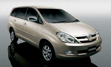 http://imshopping.rediff.com/pixs/productsearch/product_images/four_wheeler/Toyota-Innova-2.5-EV-MS.jpg