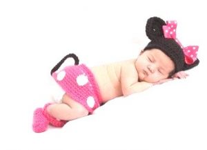 New Born Baby Gifts - Kuhu Creations New Born Baby and Infant Cute Style Handmade Photography Prop with Crochet Knit. (Pink MnM Style)