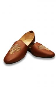 Ethnic shoes for men - Artificial leather Brown Color Shoes For Men ( Code - Akakju002)