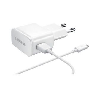 Snaptic Hi Quality White USB Travel Charger For Motorola Defy XT
